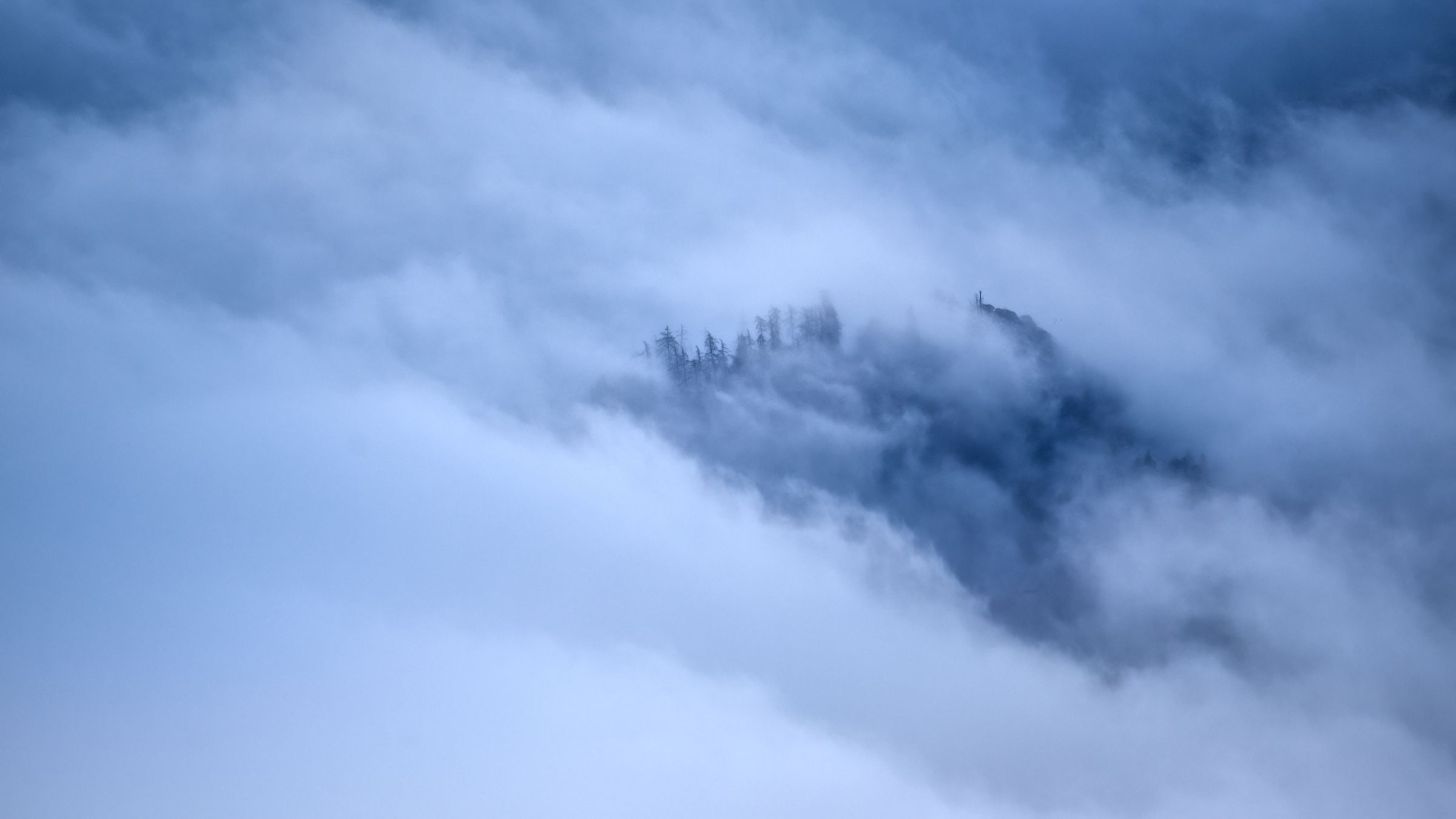 Insel im Wolkenmeer